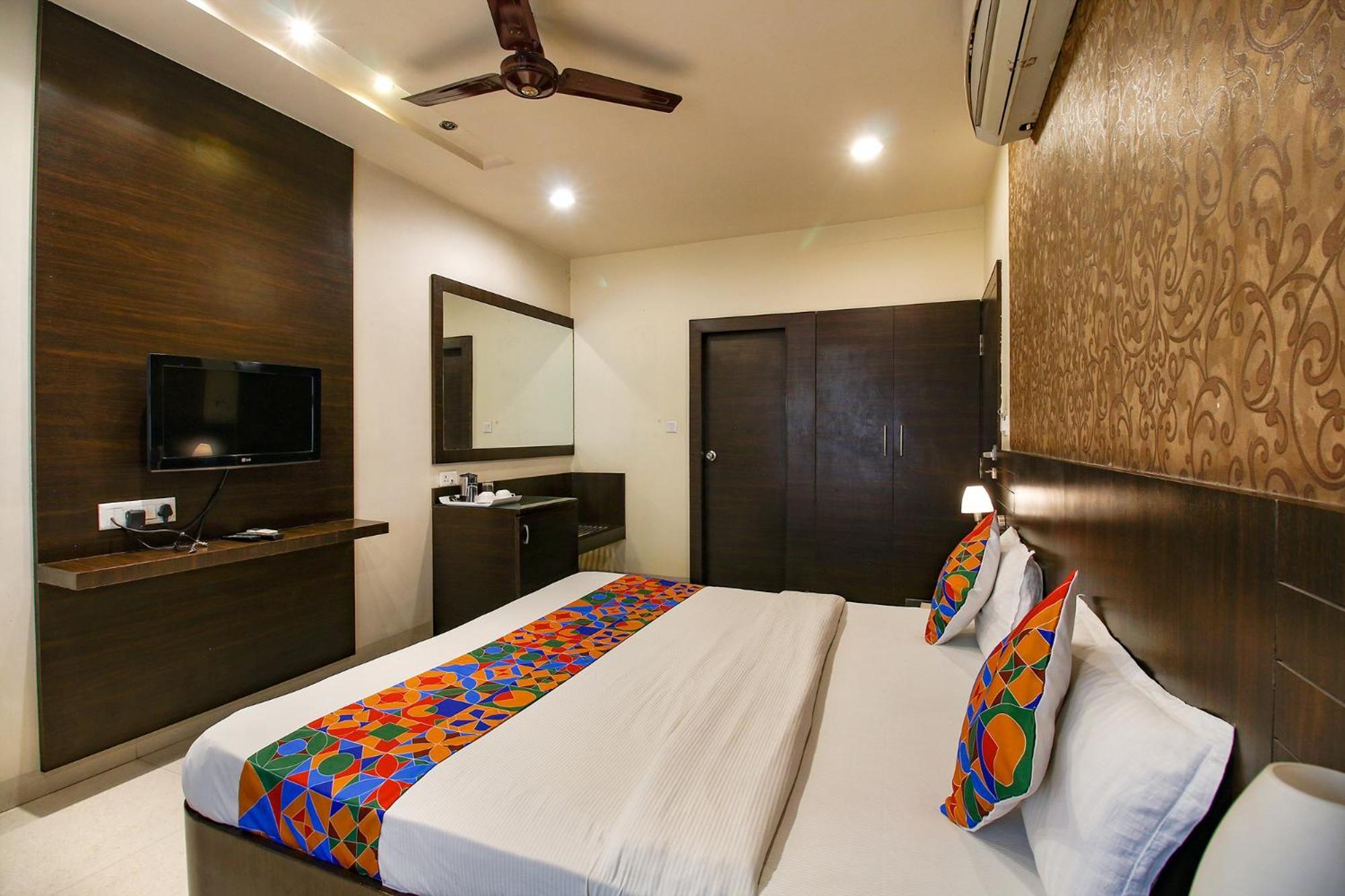 Hotel Regency Bhopal Exteriör bild