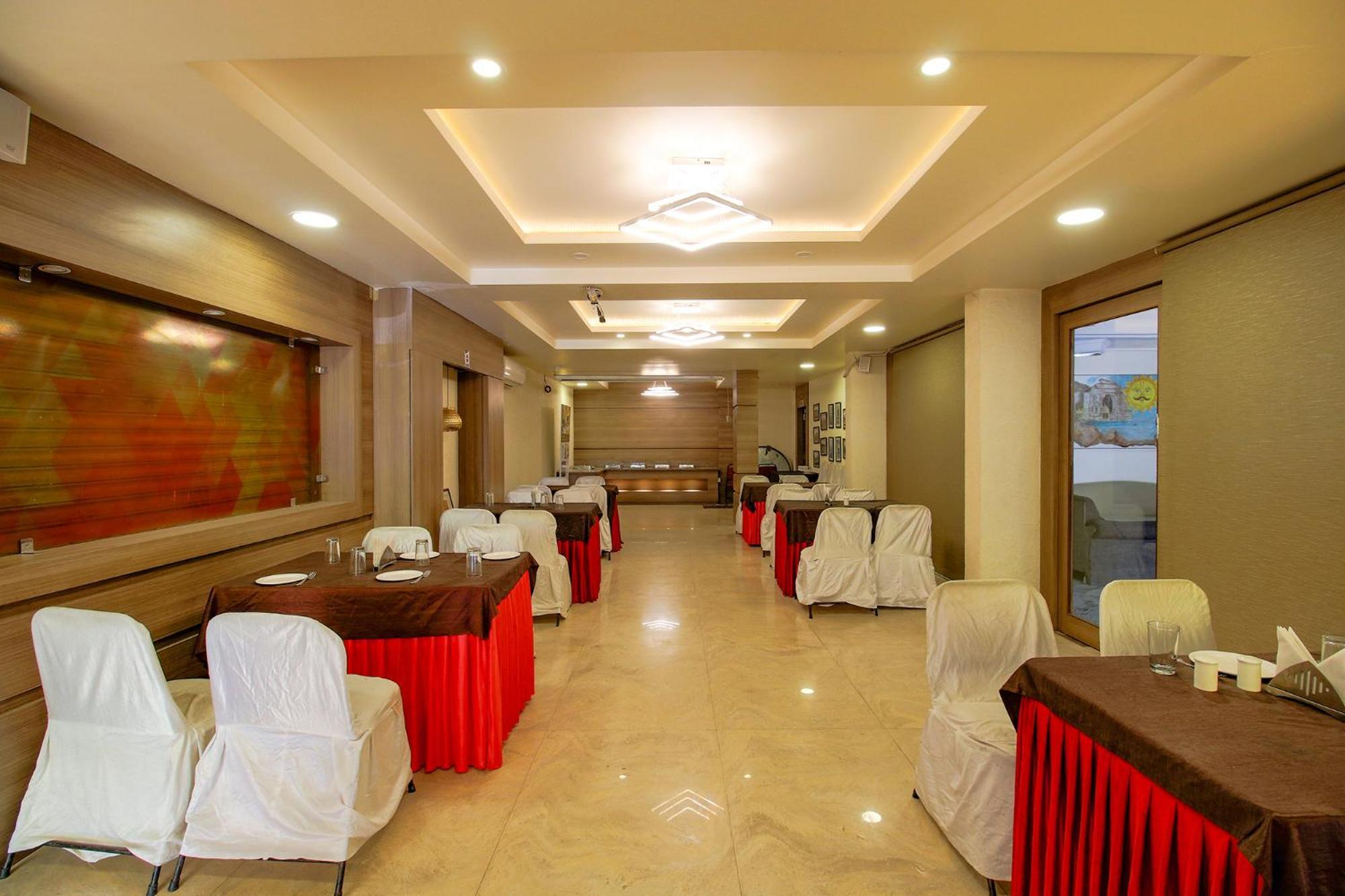 Hotel Regency Bhopal Exteriör bild