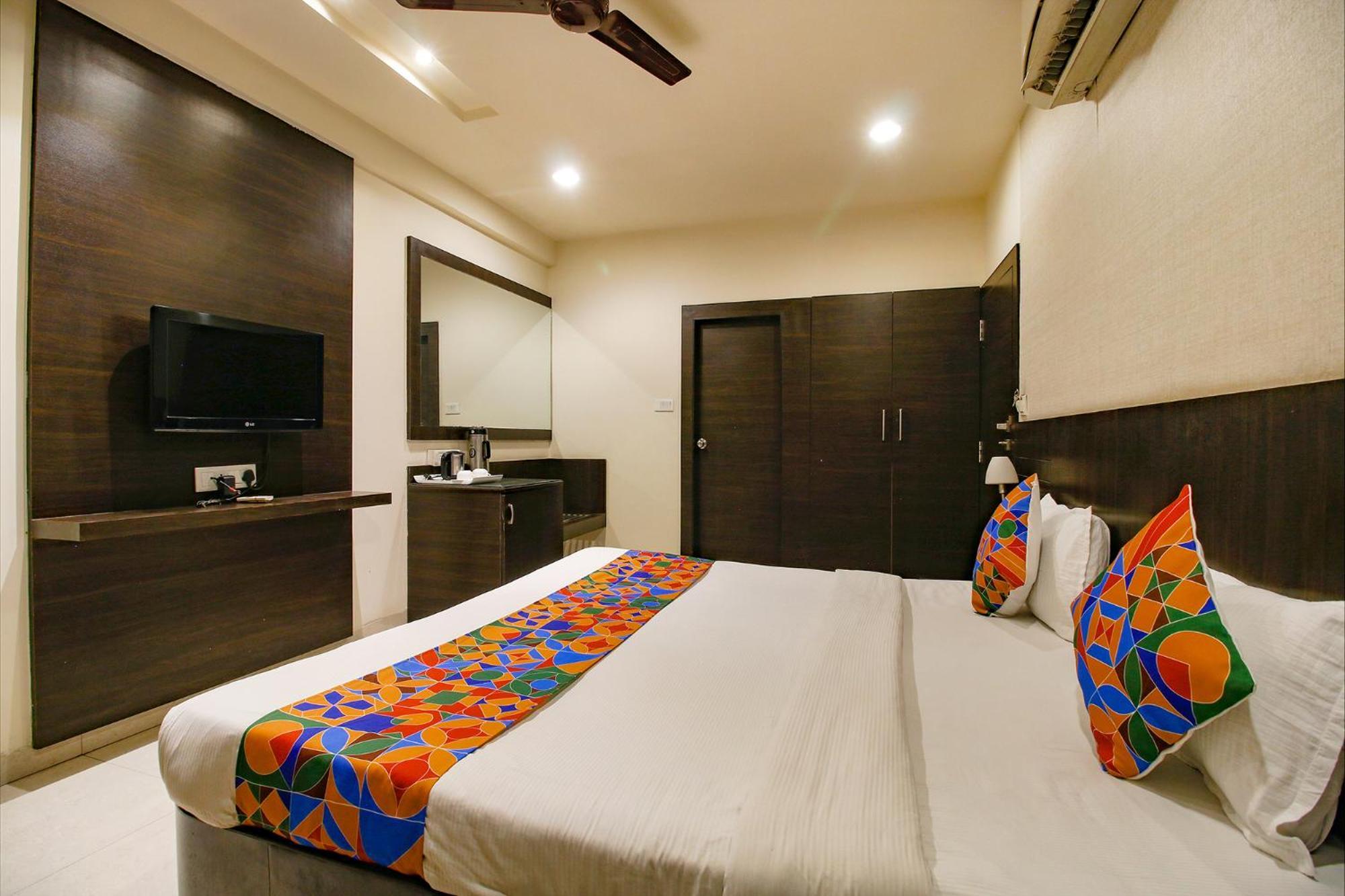 Hotel Regency Bhopal Exteriör bild